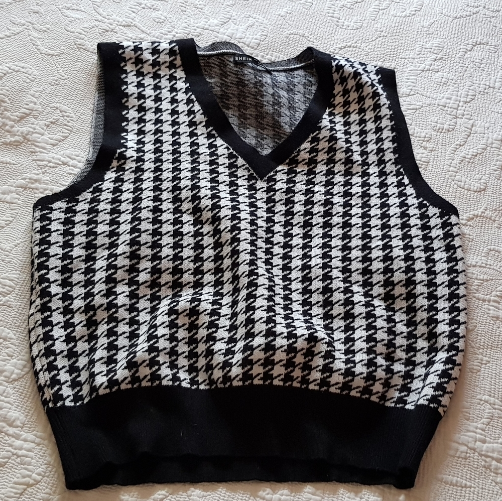 Shein houndstooth sweater vest - Picture 3 of 8